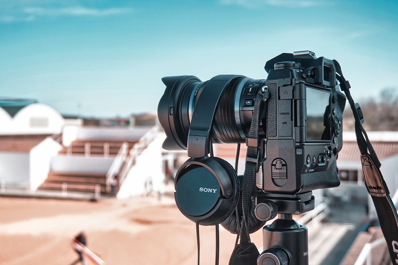 Comment créer une vidéo virale en utilisant des astuces simples