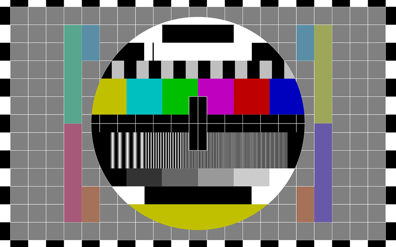 Jak zmieniła się telewizja przez ostatnie dziesięciolecia?