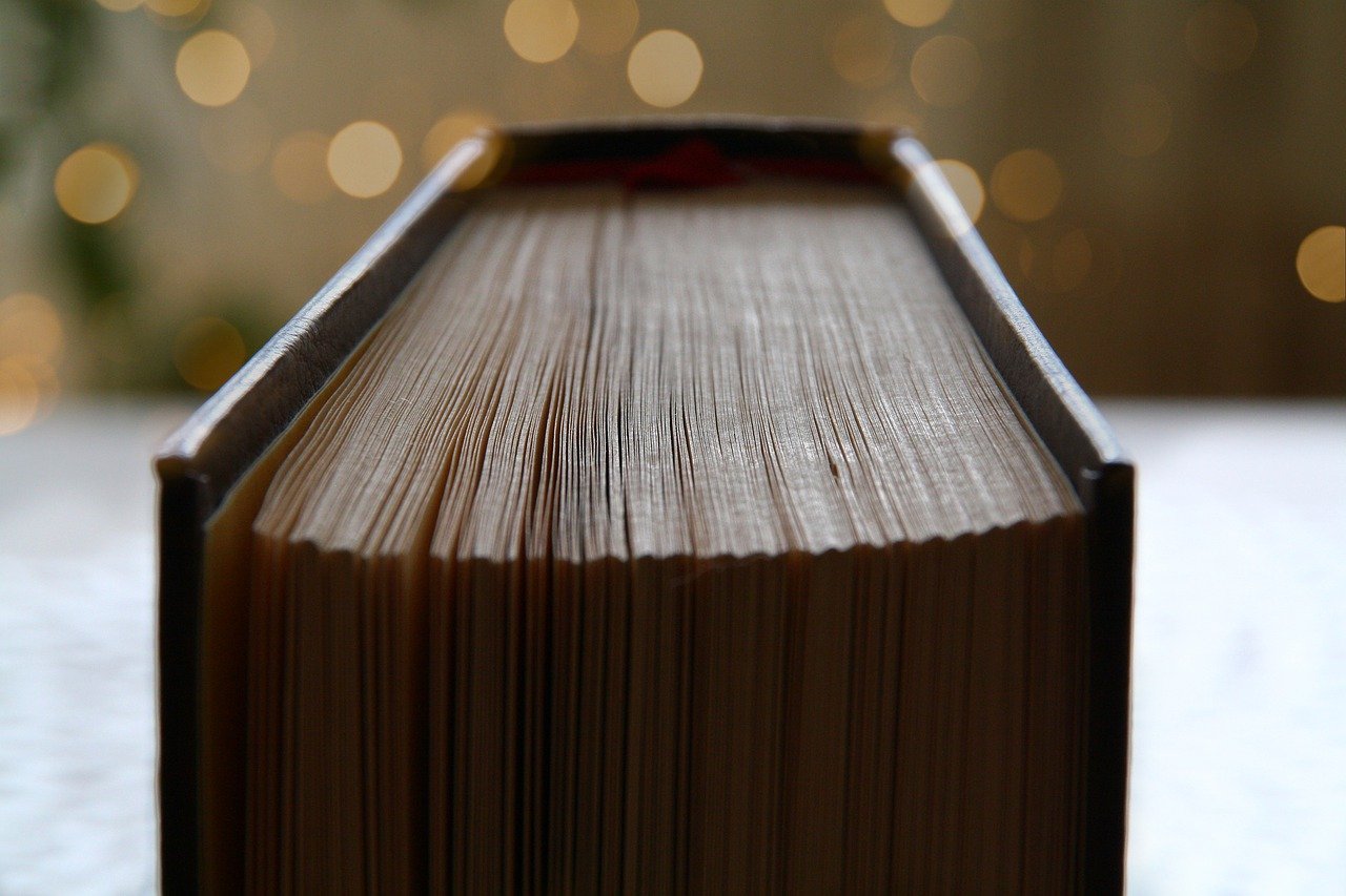 odkryj naszą starannie wyselekcjonowaną kolekcję książek, która zachwyci każdego miłośnika literatury. znajdź idealną lekturę dla siebie lub bliskiej osoby i zanurz się w fascynujących historiach.
